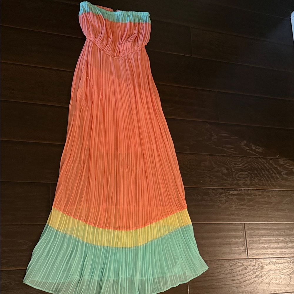 Romeo & Juliet Couture Coral and Mint Maxi Dress